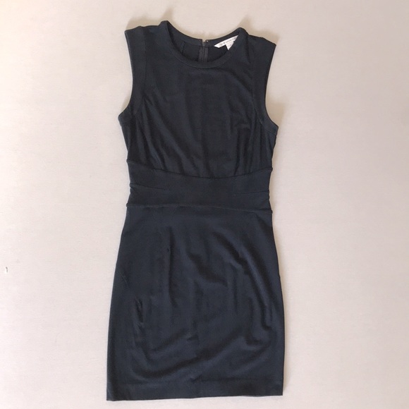 DVF Gretchen Dress in Navy (8) - Picture 6 of 16